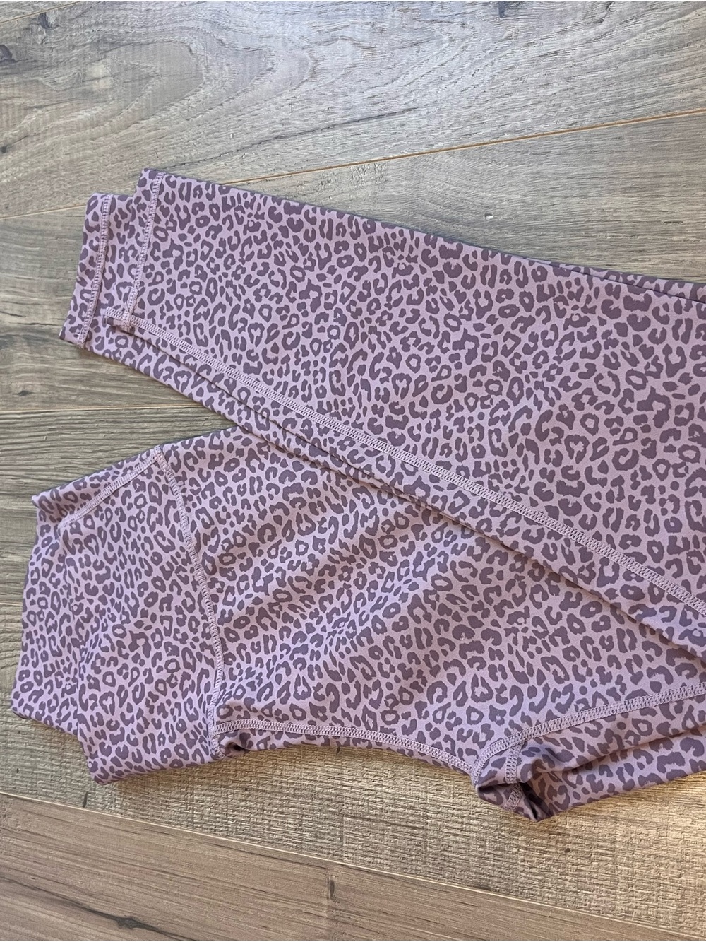 Girls' Mauve Leopard Print Leggings - Comfortable Activewear